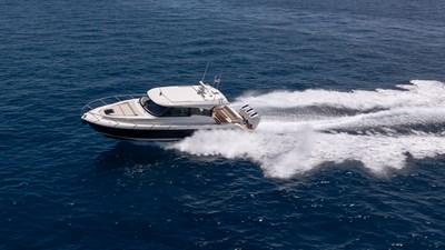 Lorax 16 2024 Tiara Yachts 48 LE