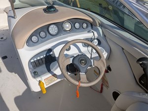 21' Sea Ray 2001 205 7 