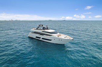 - 6 7_2021 85ft Ferretti Yachts 850
