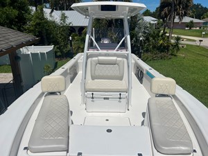 - 32 33_2019 28ft Blue Wave 2800 Pure Hybrid