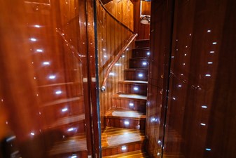 SOUTHERN BELLE 74 Crew Quarters