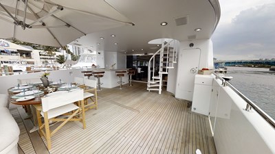 ENTOURAGE 10 MY-ENTOURAGE-2025-AFT DECK