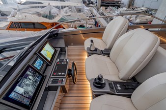 SILVER BULLET 10 01) Pershing 8X_16_SILVER BULLET_Exterior_8