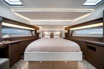 Wholesail II 42 Bow VIP Stateroom