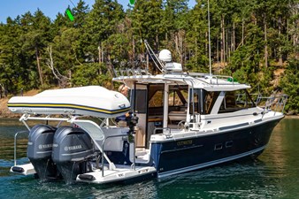 2026 Cutwater C-32 C - Jensen Beach, FL 21 2025 Cutwater 30 Coupe