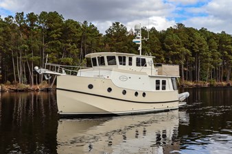 LITTLE LADY 0 LITTLE LADY 37' (11.28m) Great Harbor 2001 