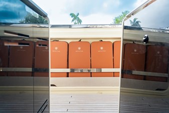 Montenegrina 14 0464bf9f-7086-458d-bb21-13e539e786ab