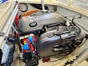 018 Chris-Craft Launch 27 Heritage Trim Edition Surf 73 