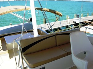 BLACK POWDER 19 FLYBRIDGE VIEW AFT