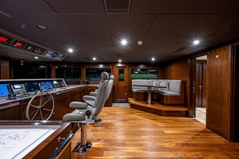 MISSING LINK 50 Pilothouse