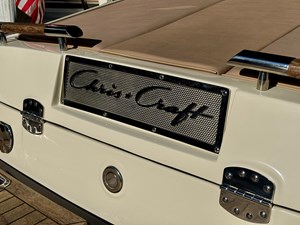 018 Chris-Craft Launch 27 Heritage Trim Edition Surf 126 