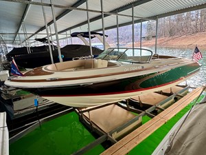 018 Chris-Craft Launch 27 Heritage Trim Edition Surf 7 