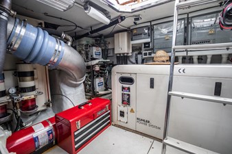 2007 Azimut Flybridge Evolution 69 