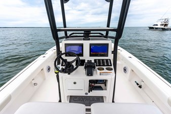 28' Caymas 281HB Center Console 42 