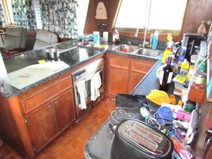 1982 Hatteras LRC Long Range Cruiser 8 9