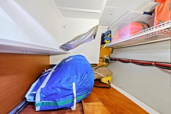 2014 Jeanneau Sun Odyssey 349 21 
