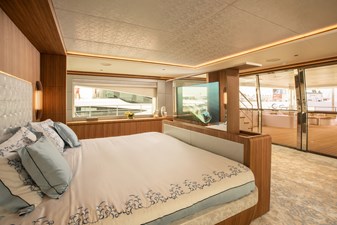 #6 MAJESTY 140 12 12Majesty 140 - Owner's Stateroom (4)