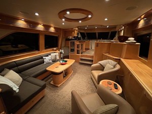 2009 Mckinna 69 Skylounge 4 