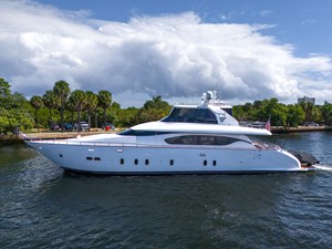 Maiora Custom 13 88' Maiora Drone-13