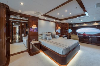 RHINO 26 27. Rhino guest cabin