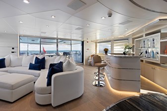 MOONRAKER 32 