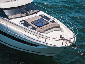Wholesail II 61 Bow