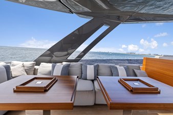 - 22 23_2021 85ft Ferretti Yachts 850