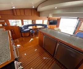 64 ft 1999 Mikelson Long-Range Luxury Sportfisher, Swells 6 