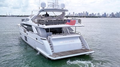 95 Raised Pilothouse 13 95' Azimut _ Drone-14