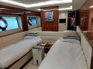 Sunseeker 86 Yacht 28 Twin Cabin