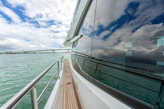 Yacht 73 Walkaround