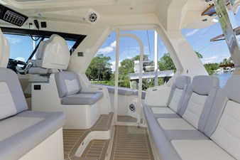 - 13 14_2020 53' Scout 530 LXF