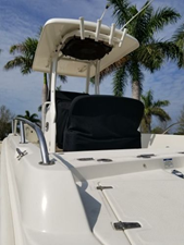 2018 Boston Whaler Dauntless 240 9 10