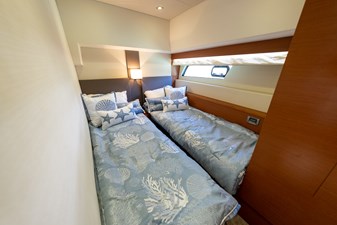 Tinka  39 40_2016 55ft Prestige 550S TINKA