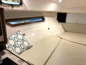 2017 Pursuit 325 OS 16 17