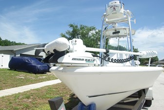 2010 Cape Horn Center Console 4 