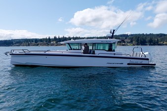 2021 Axopar 37 XC 2 