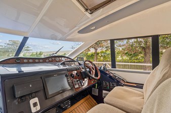 Takia 19 19_2001 65ft Princess V65 TAKIA