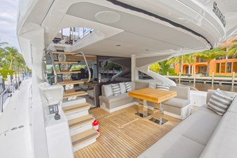 2022 Sunseeker 74 Sport Yacht  15 19_2022 74ft Sunseeker 74 Sport Yacht