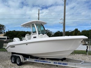 2023 Everglades 235CC 0 