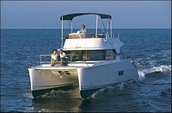 35' 2007 Fountaine Pajot HIGHLAND 5 Under Way