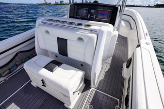 2014 Nor-Tech 390 Sport Cuddy 18 