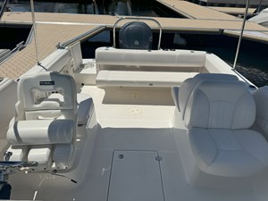Robalo R277 5 