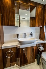 - 20 21_2019 66ft Sunseeker Manhattan