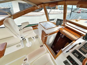 TARA JEANNE 18 TARA JEANNE, 2000 Morris Wolf Class 44: Companion Seat and Nav Desk