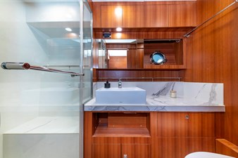 2022 Dyna Flybridge 63 36 Dyna Yachts 1 (12)