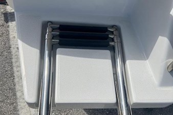 2013 Sundance DX22 38 39