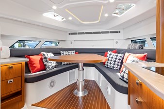 - 19 20_2020 47ft Intrepid 477 Evolution