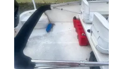 2017 Boston Whaler 17 Super Sport  4 