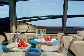 SILVER BULLET 30 02) Pershing 8X_16_SILVER BULLET_Interior_25